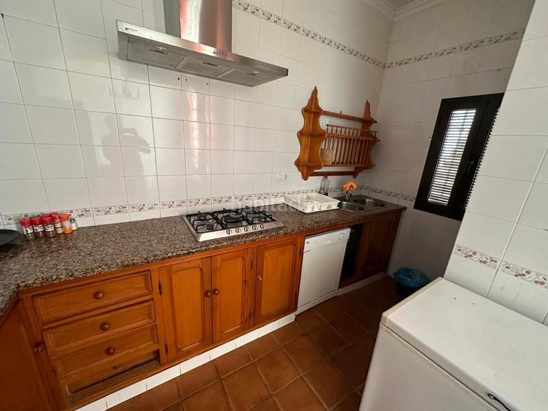 Foto 18e7377b-8f76-407f-8c1b-b77977c420cc. Lloguer casa adossada amb xemeneia calefacció a El Rocío Almonte