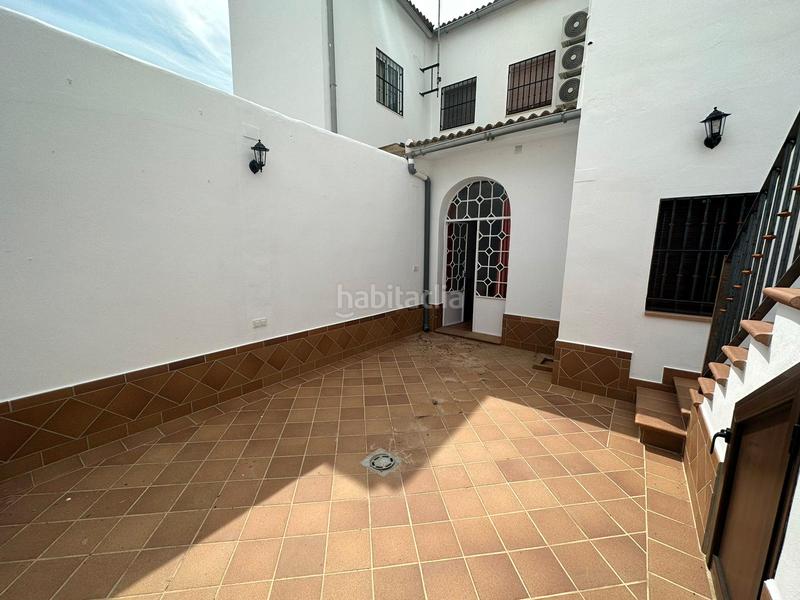 Foto b050ab16-084a-4d61-b56e-db90e98a7406. Lloguer casa adossada amb xemeneia calefacció a El Rocío Almonte