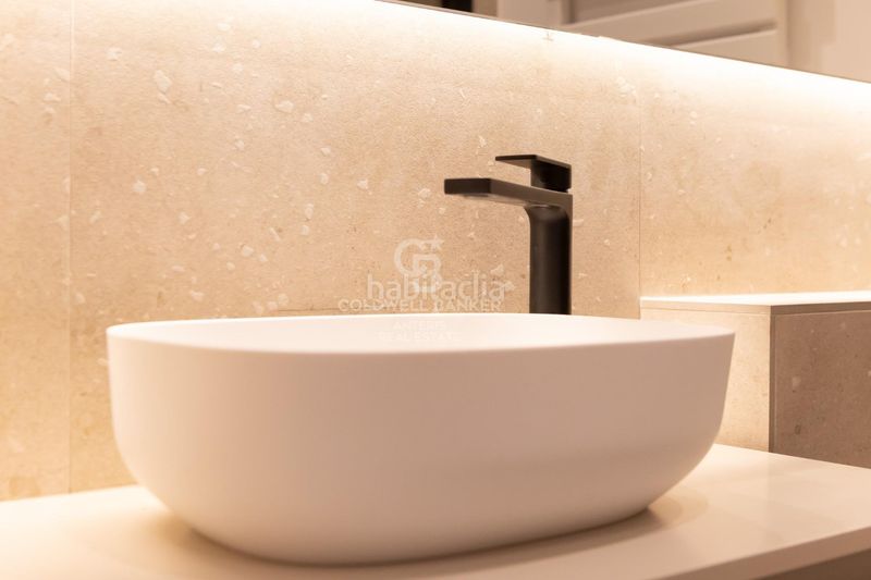 Foto 1fbbaa4b-ee50-45fc-b66c-031c79e4a33f. Pis a Dreta de l´Eixample Barcelona