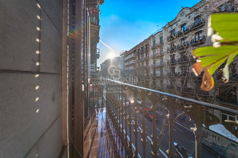 Foto 58024b3d-3a85-4e3d-8723-ae6f40f6c1d7. Pis a Dreta de l´Eixample Barcelona