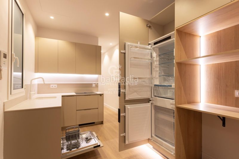 Foto 91c02d66-3641-4f77-aad3-2bba9cf8ff25. Pis a Dreta de l´Eixample Barcelona