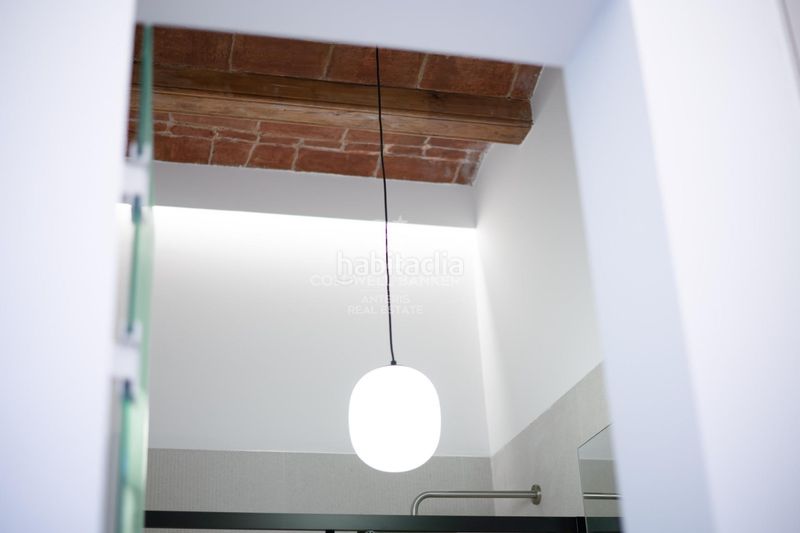 Foto bf006950-3369-4835-9ce4-cf2535545373. Pis a Dreta de l´Eixample Barcelona