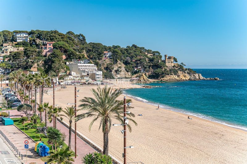 Foto 15de1fe4-95c9-4f50-a592-e2e244589e7f. Pis amb calefacció aparcament a Centre Lloret de Mar