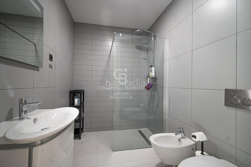 Foto 0511f893-9f20-457d-807a-3bb644934a84. Casa amb aparcament piscina a El Mirador-La Cornisa Sant Andreu de Llavaneres