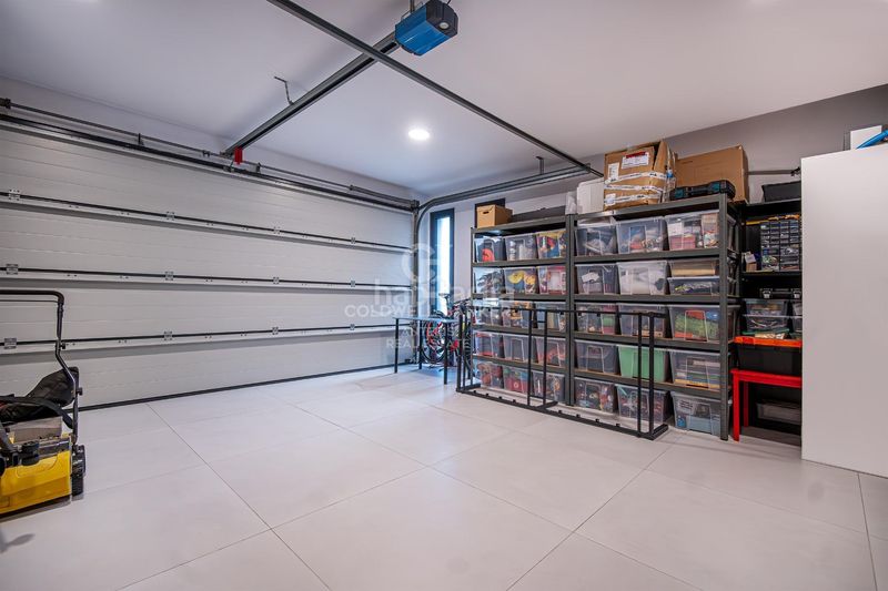 Foto 0f58b32d-2ad0-4f2c-8507-521c1c118686. Casa amb aparcament piscina a El Mirador-La Cornisa Sant Andreu de Llavaneres