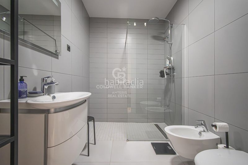 Foto 44289ec3-f64a-47e7-b362-c9d3a4ba9835. Casa amb aparcament piscina a El Mirador-La Cornisa Sant Andreu de Llavaneres