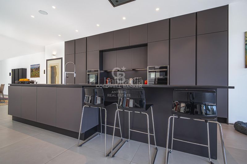 Foto 612538b2-ccd1-4e70-a903-fa122d0da5a0. Casa amb aparcament piscina a El Mirador-La Cornisa Sant Andreu de Llavaneres