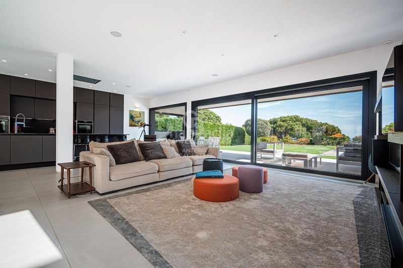 Foto 72556c1b-6e17-4bc0-a1b2-232e72c2117f. Casa amb aparcament piscina a El Mirador-La Cornisa Sant Andreu de Llavaneres