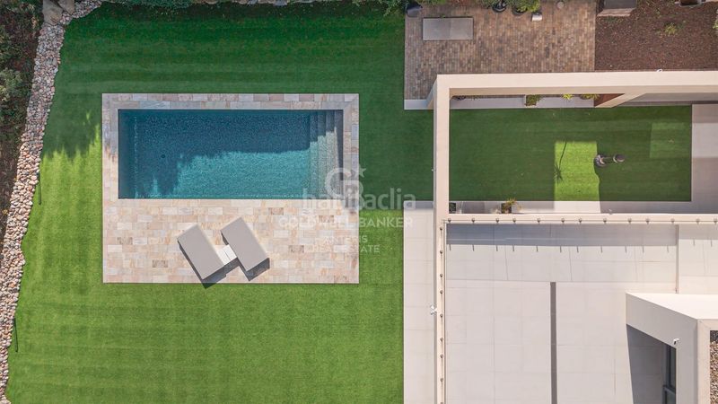 Foto 73efaf05-3c4d-401f-bd37-c638e98e591a. Casa amb aparcament piscina a El Mirador-La Cornisa Sant Andreu de Llavaneres