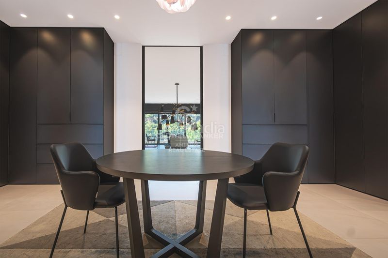 Foto 9af1283b-8db6-49b7-871f-255126ef5590. Casa amb aparcament piscina a El Mirador-La Cornisa Sant Andreu de Llavaneres