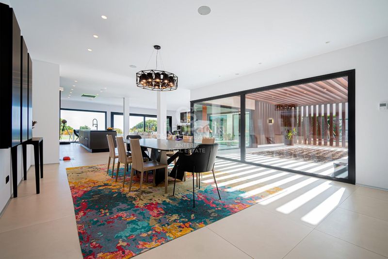 Foto be0e62f9-d172-4ab2-a12a-219f25485c15. Casa amb aparcament piscina a El Mirador-La Cornisa Sant Andreu de Llavaneres