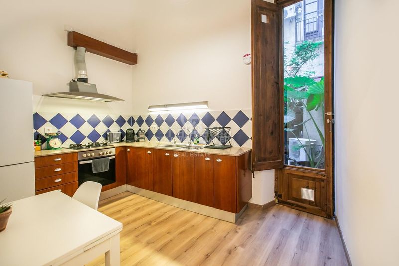 Foto 26a8b0d8-9104-4efc-81a0-1847253dbcd6. Pis amb calefacció a St. Pere - Sta. Caterina - El Born Barcelona