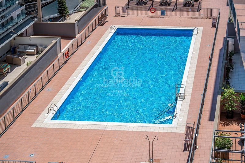 Foto 974e7b27-18c1-40ba-9de5-e10b9641a6d7. Àtic amb calefacció piscina a Port Badalona