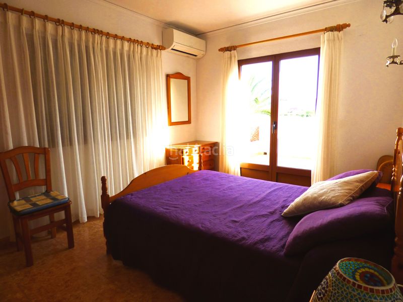 Foto 21b83583-3cee-4d91-b420-46ad830a44c3. Chalet villa estilo mediterraneo a la venta en Poblets (els)