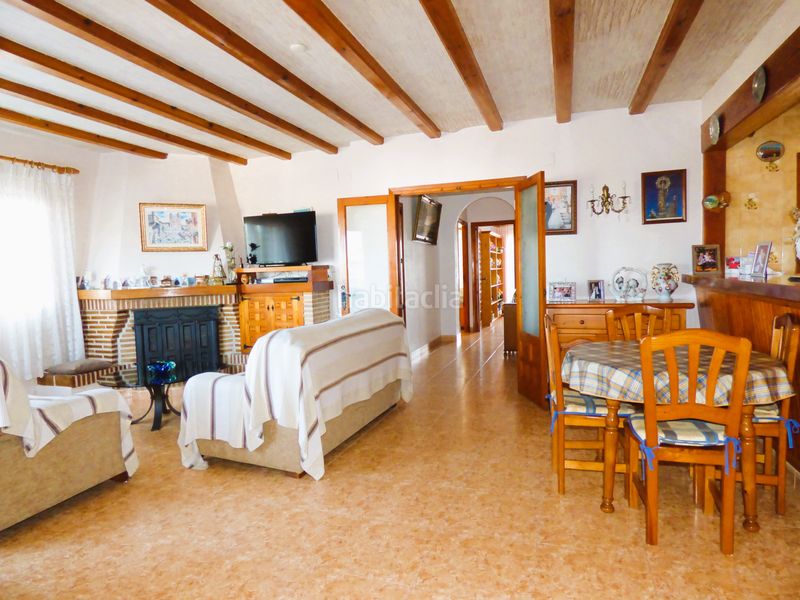 Foto 3e6bd835-b96a-44cc-805c-ab60d9fc81d2. Chalet villa estilo mediterraneo a la venta en Poblets (els)