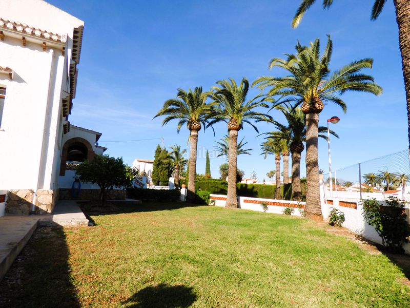 Foto 703b2cb1-e304-4bbd-873f-6cd7388b300c. Chalet villa estilo mediterraneo a la venta en Poblets (els)