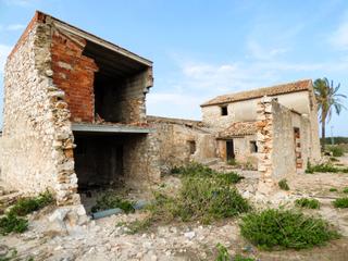Masia a Urbanización hersi 66. Casa para reformar a un paso de denia y de la xara