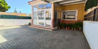 Chalet  Avenida enrique pastor 33. Chalet con gran porche en hondón listo para entrar a vivir!!
