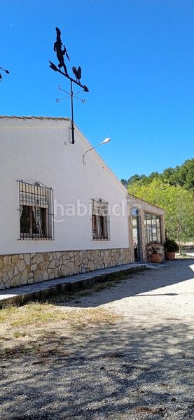Foto 32fcad7b-d922-4854-b4e5-a7ee64137f43. Chalet dans San Crispín-Huerta Nueva-Estación Elda