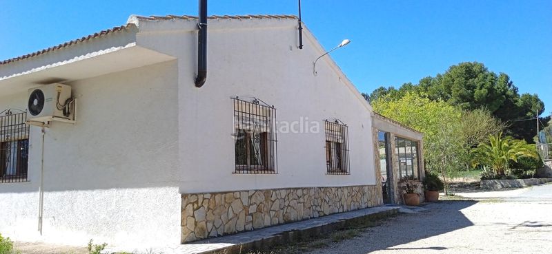 Foto 8e8f811e-57e9-4a37-a48f-ec3ac19b8f7f. Chalet dans San Crispín-Huerta Nueva-Estación Elda