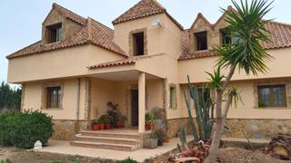 Xalet a Pedanías Oeste. Villa en aspe
