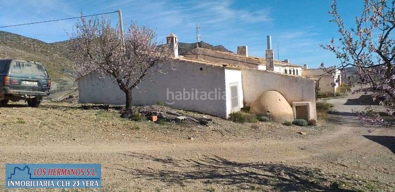 Foto 84bbe960-6a30-4032-adec-0f4dd386ab4d. Masia a Vélez - Rubio