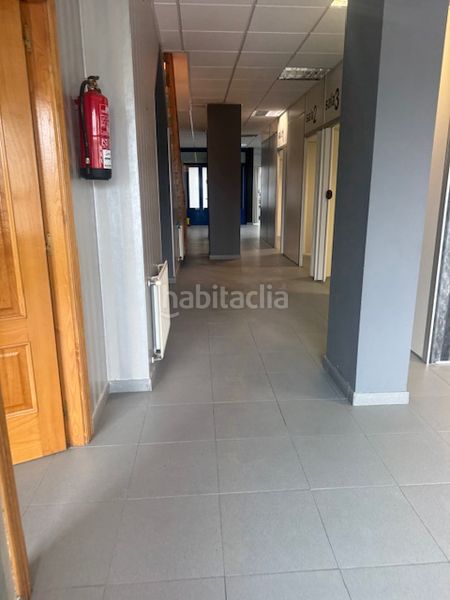 Foto ce2f045a-ef35-4ceb-9289-c5d94037d7f0. Alquiler local comercial  con sobresuelo en Ribadeo