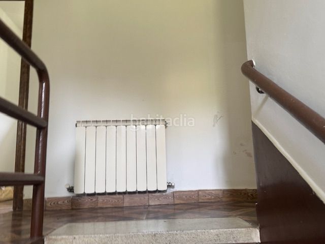 Foto 25de481c-6d56-4daa-9576-a0e3a2e2887a. Casa adossada amb calefacció a Vegadeo