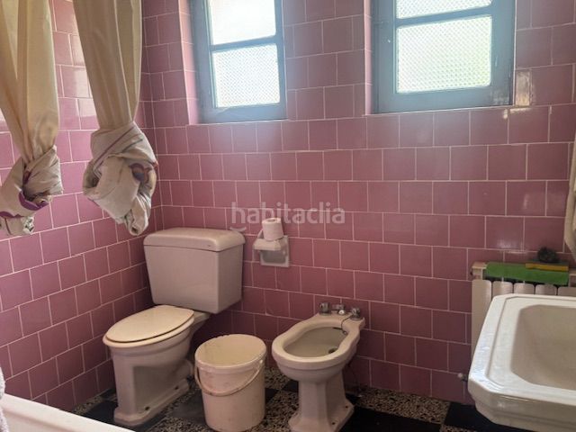 Foto 7a2545cf-93a5-4a6f-9d3a-30e846339296. Casa adossada amb calefacció a Vegadeo