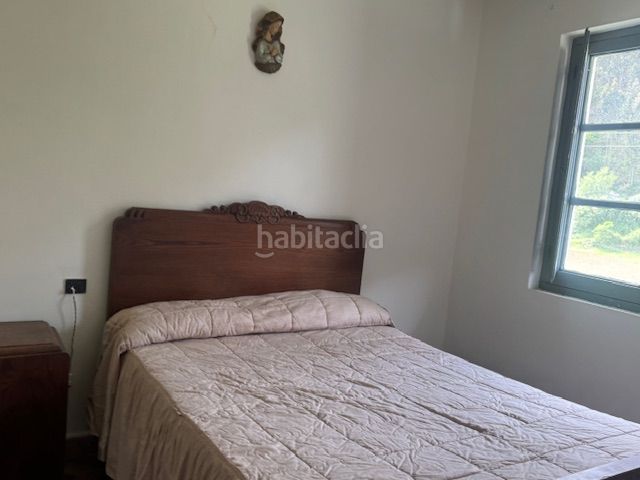 Foto a0250b63-be4f-4010-adae-197c8dfade09. Casa adossada amb calefacció a Vegadeo