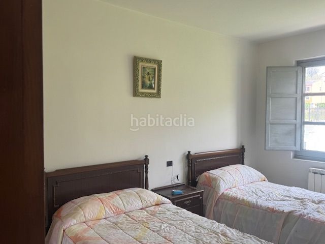 Foto a7a79f9b-5b1f-4172-9482-6725fd7a461a. Casa adossada amb calefacció a Vegadeo