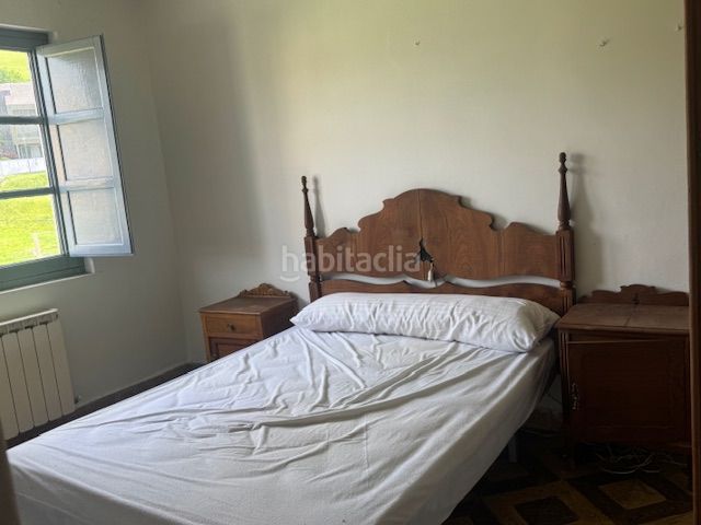 Foto aaeee25f-f4ff-4694-8a13-cb97cbe1f541. Casa adossada amb calefacció a Vegadeo