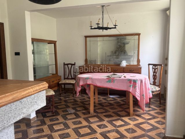 Foto c4399edd-2397-4087-8b3e-7fb45f427d1c. Casa adossada amb calefacció a Vegadeo