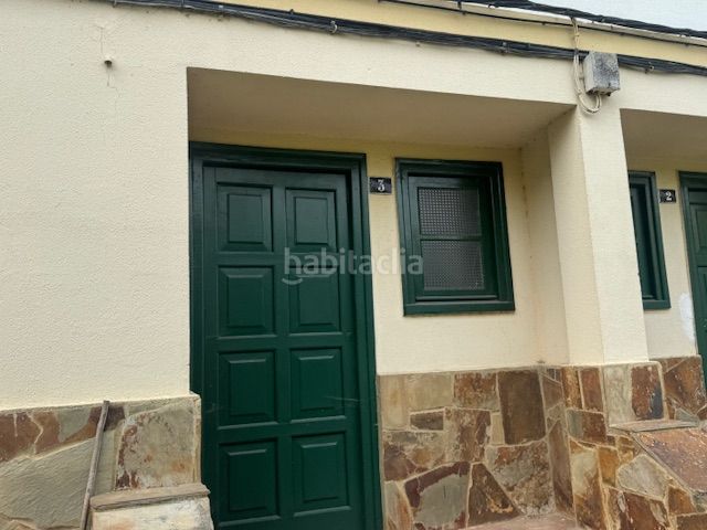 Foto f1080850-7060-4582-bc97-b1d43273eb0d. Casa adossada amb calefacció a Vegadeo