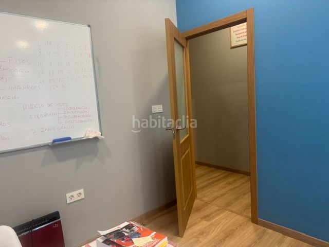 Foto 88c2ff69-b61c-4858-acd4-1251b3b55c95. Local comercial a Vegadeo