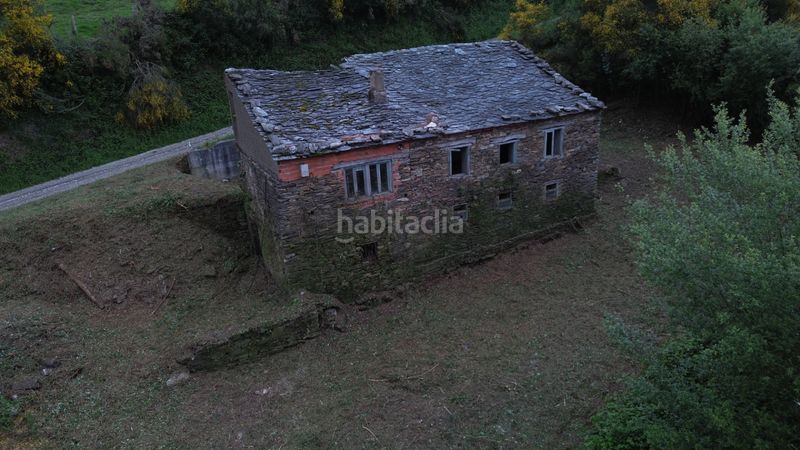 Foto abcb260f-5eaf-446c-8ec0-c10675a39065. Masia a Vegadeo