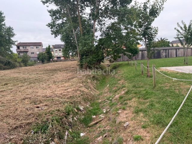 Foto b2bbebce-c1b3-4dfd-87d3-8cd7dd0cfe85. Terreny residencial a Ribadeo