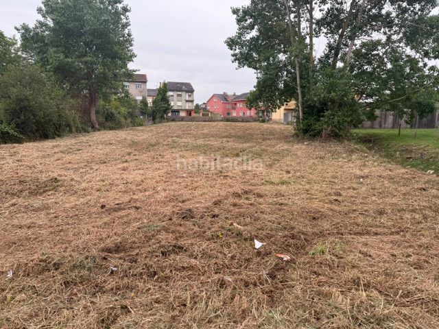 Foto dfc139e4-77ae-467b-98aa-066f9d5b7394. Terreny residencial a Ribadeo