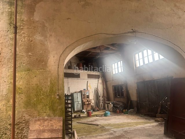 Foto 0c4302d9-8958-4a98-b8a2-c4732c4653db. Nau industrial a Ribadeo