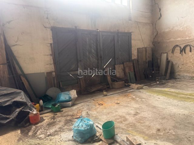 Foto 121cc478-1bc2-4f23-858c-bb1ac7a934ed. Nau industrial a Ribadeo