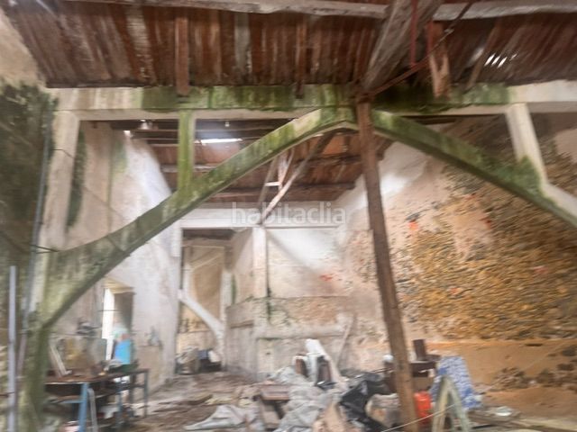 Foto 45d36fd9-b5fc-4f23-9eed-3a9787c71f73. Nau industrial a Ribadeo