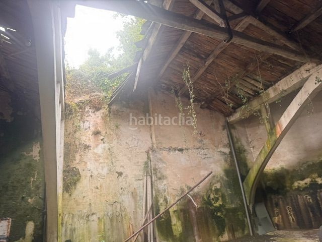 Foto bde0e079-5e82-40ba-94d0-7875b10a4a6c. Nau industrial a Ribadeo