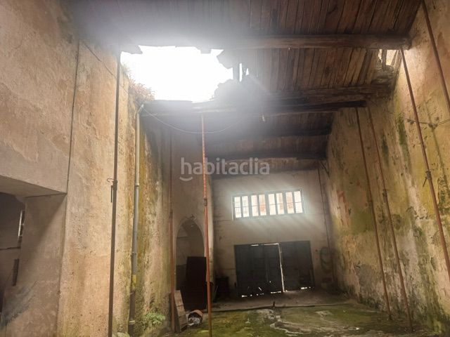 Foto cf122216-11ea-42bc-b214-a074de65bc38. Nau industrial a Ribadeo