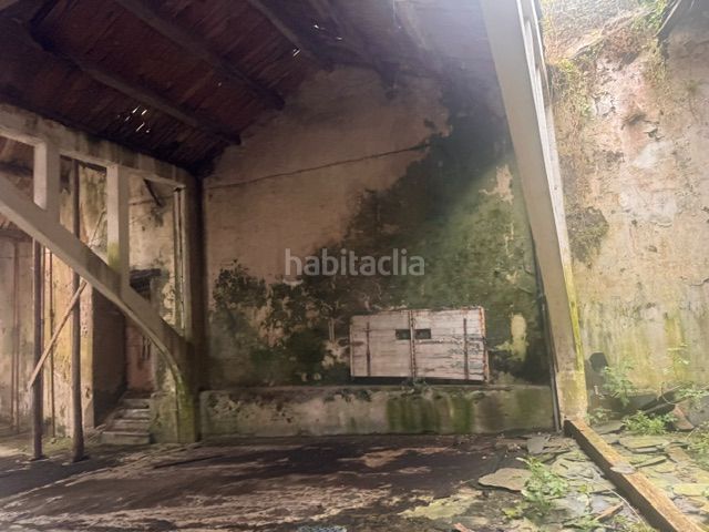 Foto d91fa387-0676-490a-9529-65450e8a7006. Nau industrial a Ribadeo