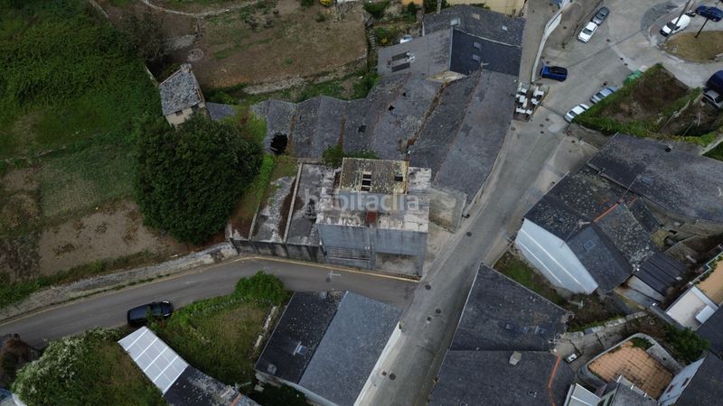 Foto e5accb25-aa0a-48f3-8717-010c626348f4. Nau industrial a Ribadeo