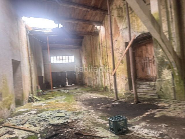 Foto e970e535-2927-4517-868b-69a715efd020. Nau industrial a Ribadeo