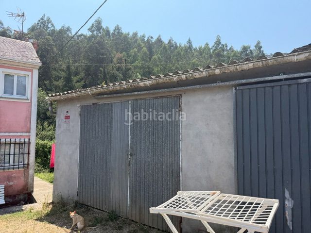 Foto 0a202983-0b34-4462-a100-c06e349f3841. Masia amb xemeneia calefacció a Trabada