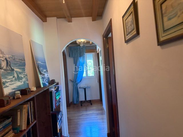 Foto 6ff91918-ef8a-475d-b930-dd054b96379e. Masia amb xemeneia calefacció a Trabada