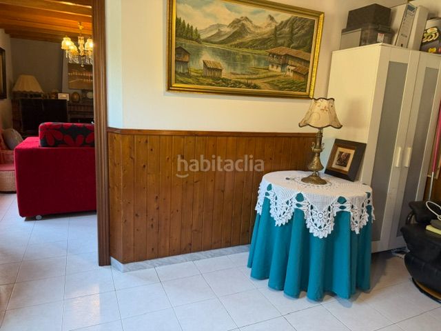 Foto 70116765-a390-4545-b327-b2d090c4722d. Masia amb xemeneia calefacció a Trabada