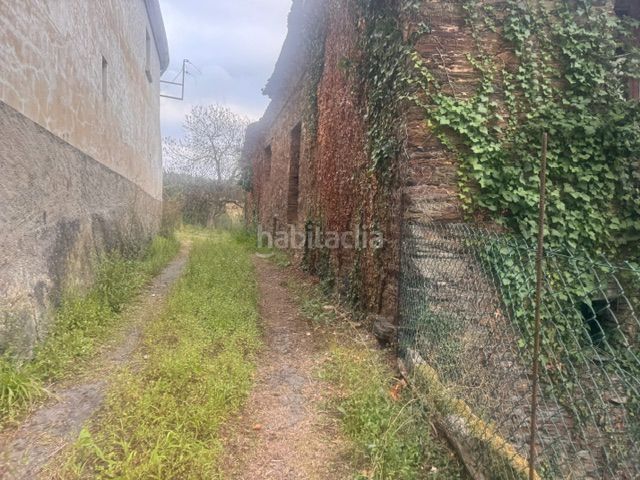 Foto d3dab6b3-d641-4c9b-b0be-5e0ebd4cb8b1. Masia a Trabada